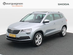 Skoda Karoq - 1.5 TSi 150 Pk Style Business | Panoramadak | Canton | Trekhaak | Stoelverwarming | Adapti