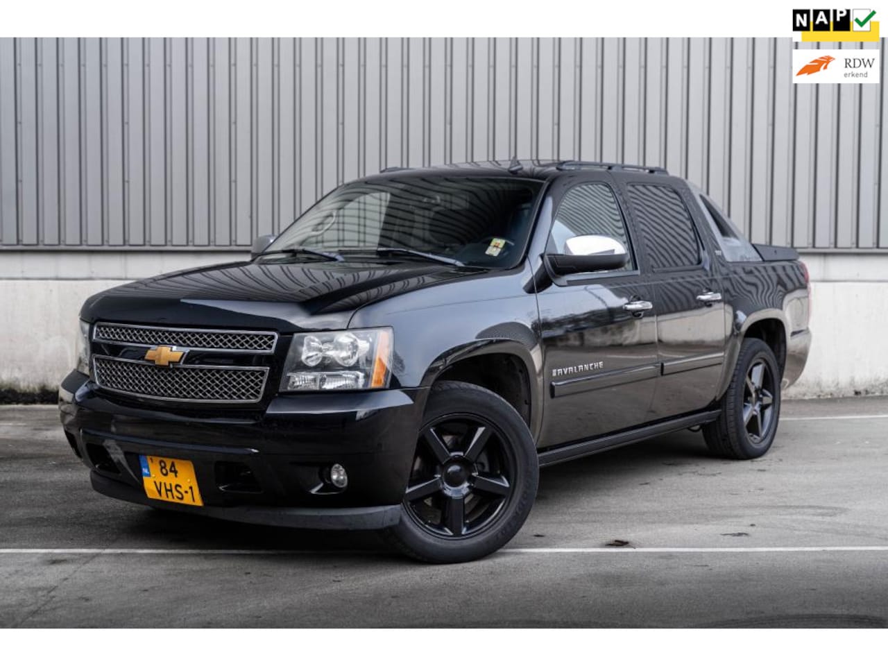 Chevrolet Avalanche - USA 5.3 V8 2WD Grijs kenteken - AutoWereld.nl