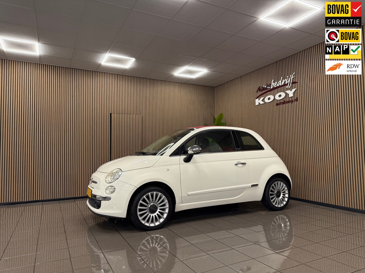 Fiat 500 C - 1.2 Lounge * Automaat / Leder / Airco / LM Velgen / NL Auto * - AutoWereld.nl