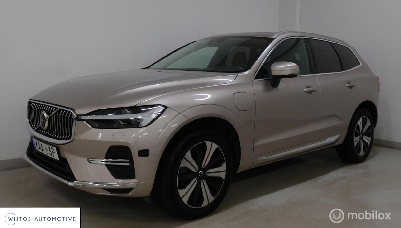 Volvo XC60 - 2.0 T6 Plug-in hybrid AWD Plus Bright 2.0 T6 Plug-in hybrid AWD Plus Bright, trekhaak - AutoWereld.nl