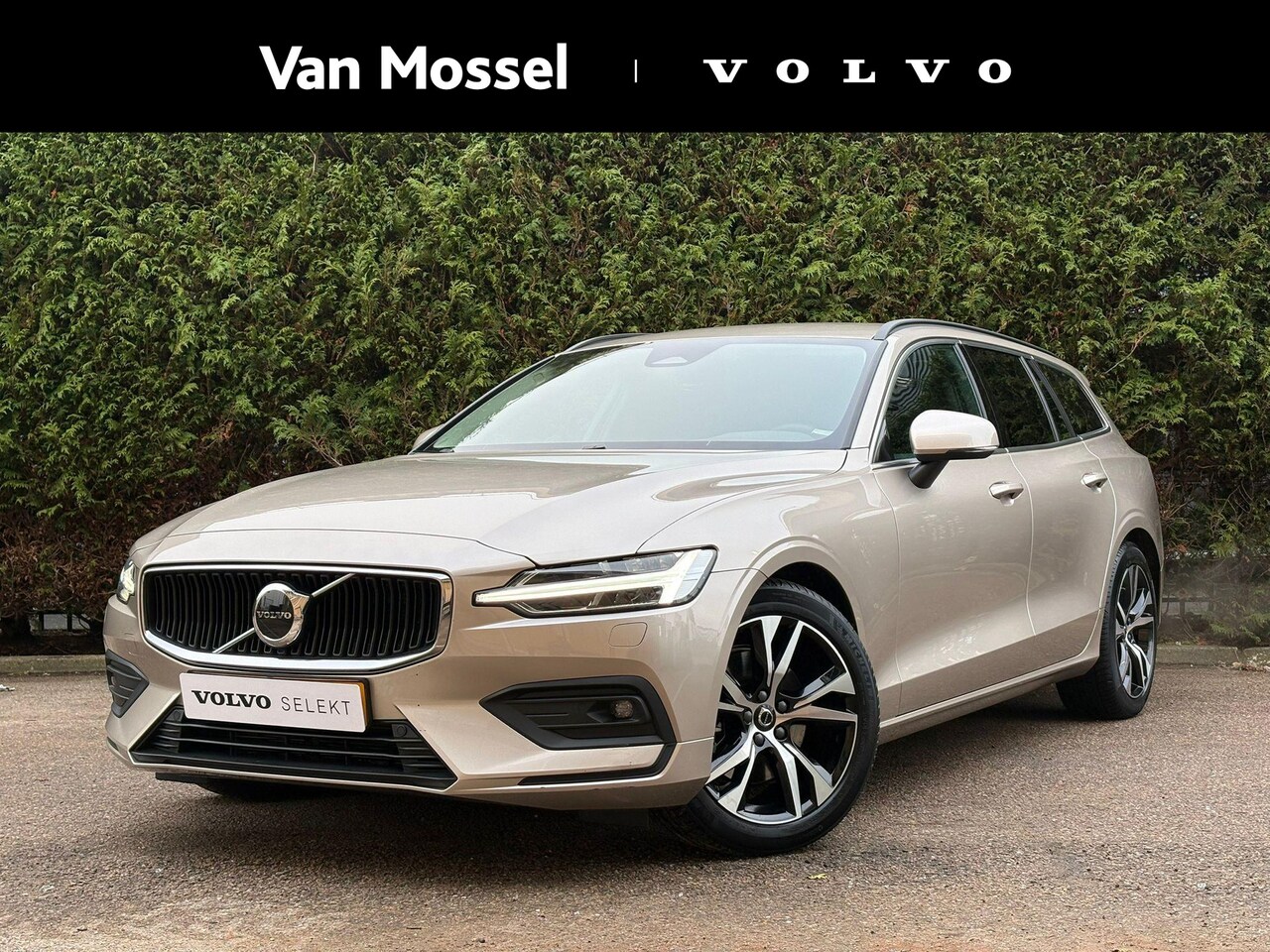 Volvo V60 - B4 Core | Trekhaak | Camera | Adaptive Cruise control | Leder | - AutoWereld.nl