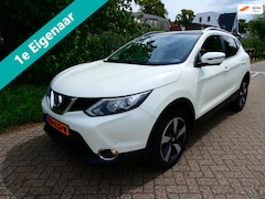 Nissan Qashqai - 1.2i 116pk 1e eig. Clima Cruise Navi Panorama Trekhaak 1200kg