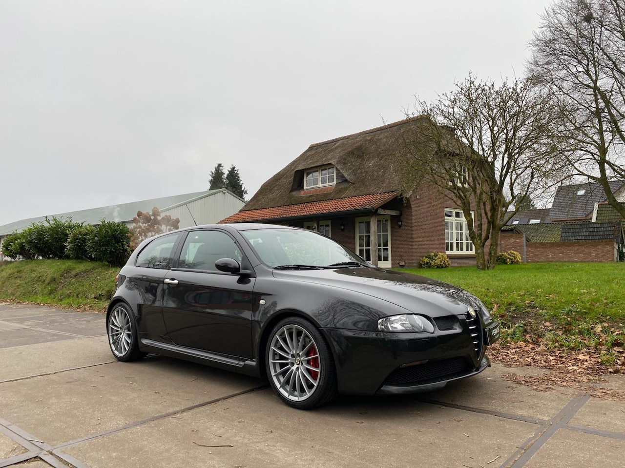 Alfa Romeo 147 - 3.2 V6 GTA|NWE DISTR|NWE KOPPELING|AIRCO|LEDER|CRUISE|STOELVERW|NAP|NL-AUTO|2 KEYS - AutoWereld.nl