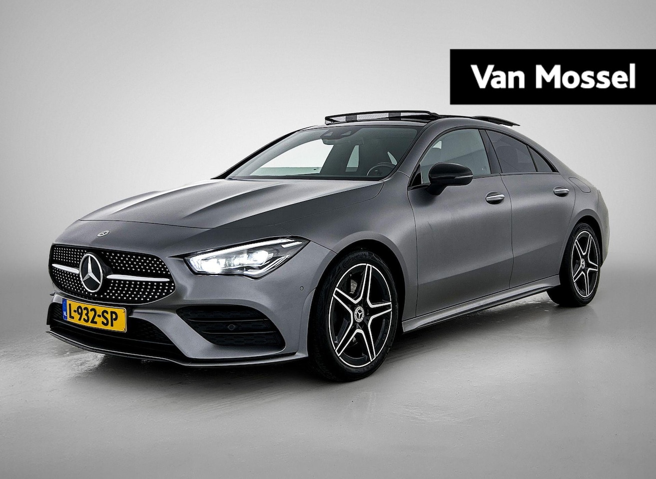 Mercedes-Benz CLA-Klasse - 200 Business Solution AMG | WORDT VERWACHT | PANORAMADAK | SFEERVERLICHTING | - AutoWereld.nl
