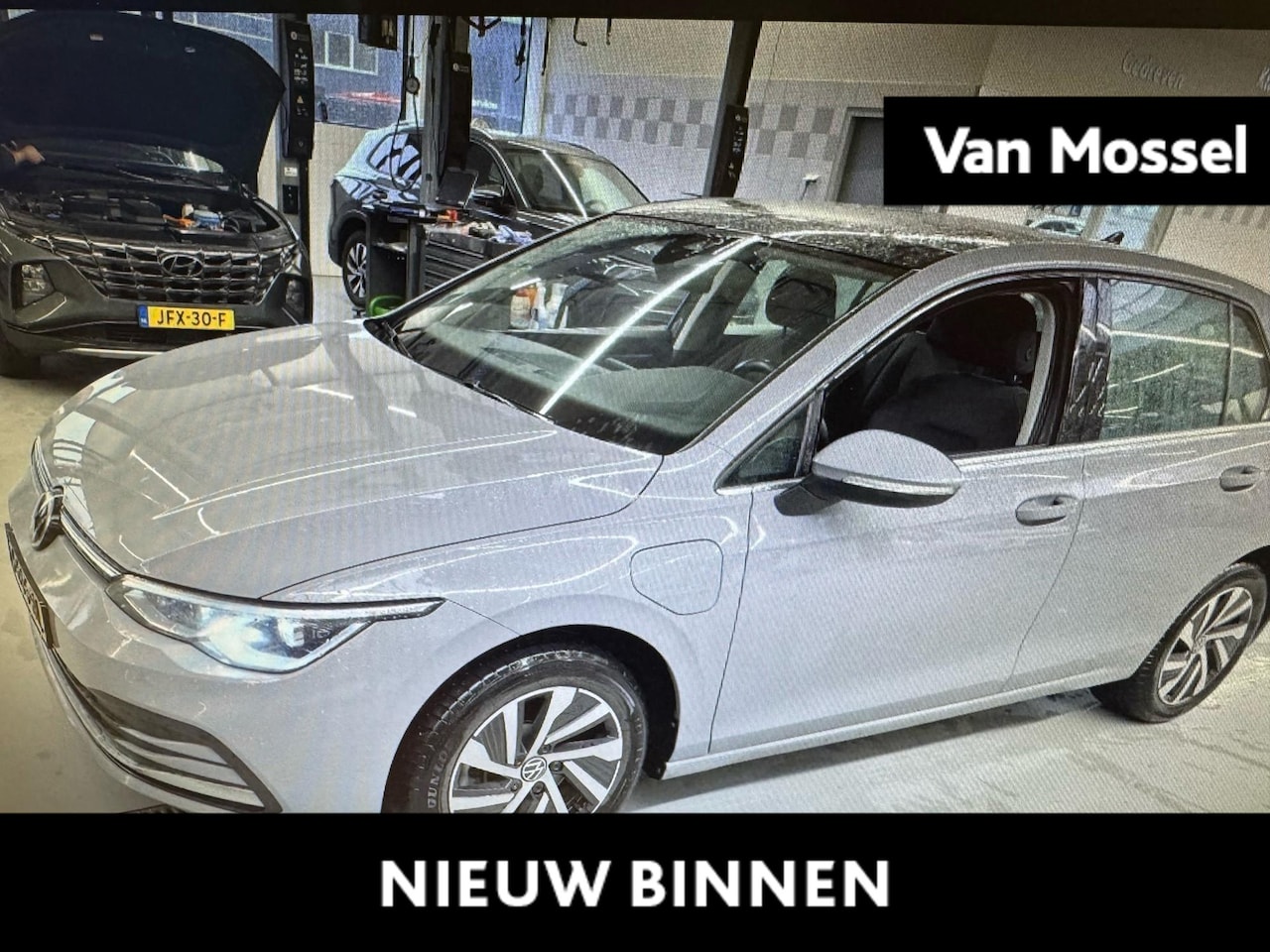 Volkswagen Golf - 1.4 eHybrid Style | 204 PK | Automaat | Ergo Comfort Stoelen (Massage) | Panorama Schuif/K - AutoWereld.nl