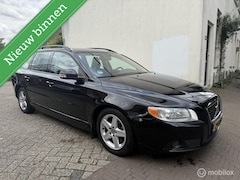 Volvo V70 - 2.5T Kinetic YOUNGTIMER AUTOMAAT met nieuwe APK