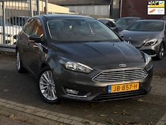 Ford Focus - 1.0 Titanium | Navigatie | 17” LMV | Automatisch inparkeren |
