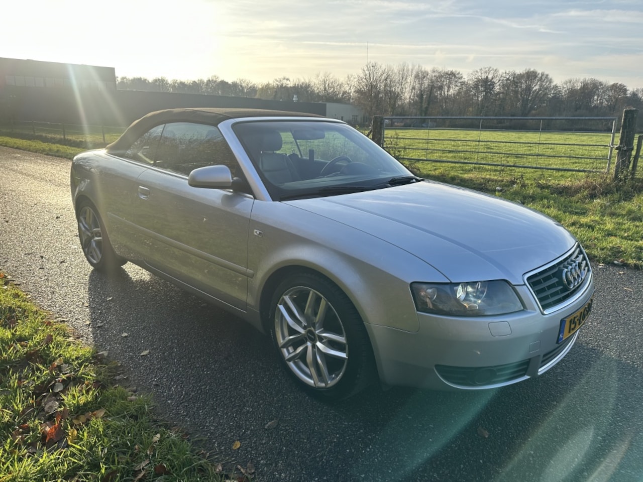 Audi A4 Cabriolet - 2.4 V6 Exclusive 2.4 V6 Exclusive - AutoWereld.nl
