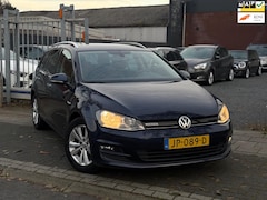 Volkswagen Golf Variant - 1.0 TSI Connected Series | Dealer onderhouden | Groot Navigatie | A.Camera | Cruise contro