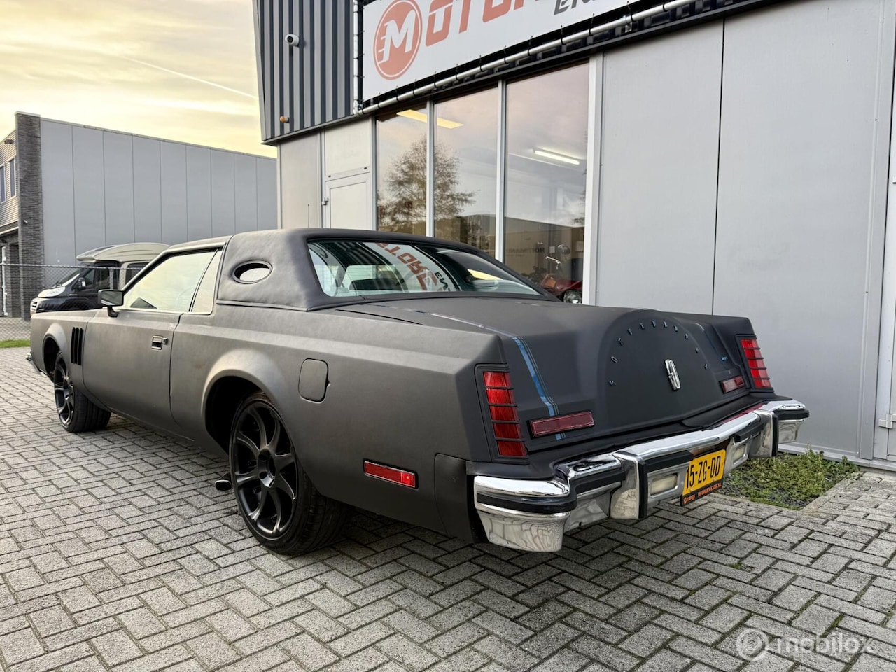 Lincoln Continental - MARK V 7.5 V8 aut UNIEK RAPTOR LAK BLACK - AutoWereld.nl