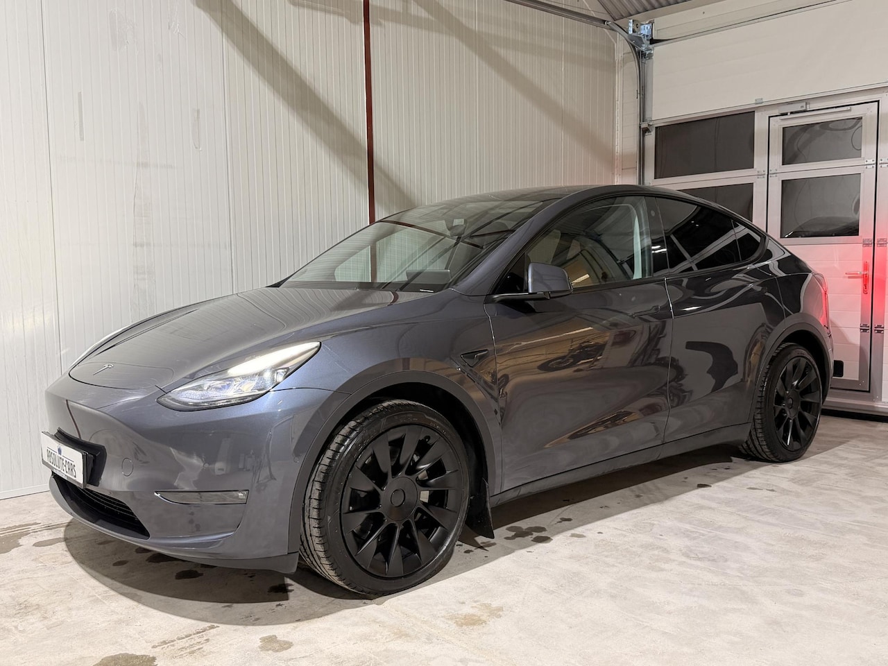 Tesla Model Y - Dual Motor Long Range AWD 75 kWh 514PK - AutoWereld.nl