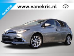 Toyota Auris - 1.8 Hybrid Executive, Trekhaak, Parkeersensoren, Stoelverwarming, Navigatie, Cruise Contro