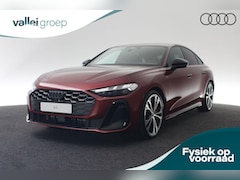 Audi A5 Limousine - S edition 2.0 TFSI e 220 kW / 299 pk quattro | Techniek pakket plus | Optiekpakket zwart |