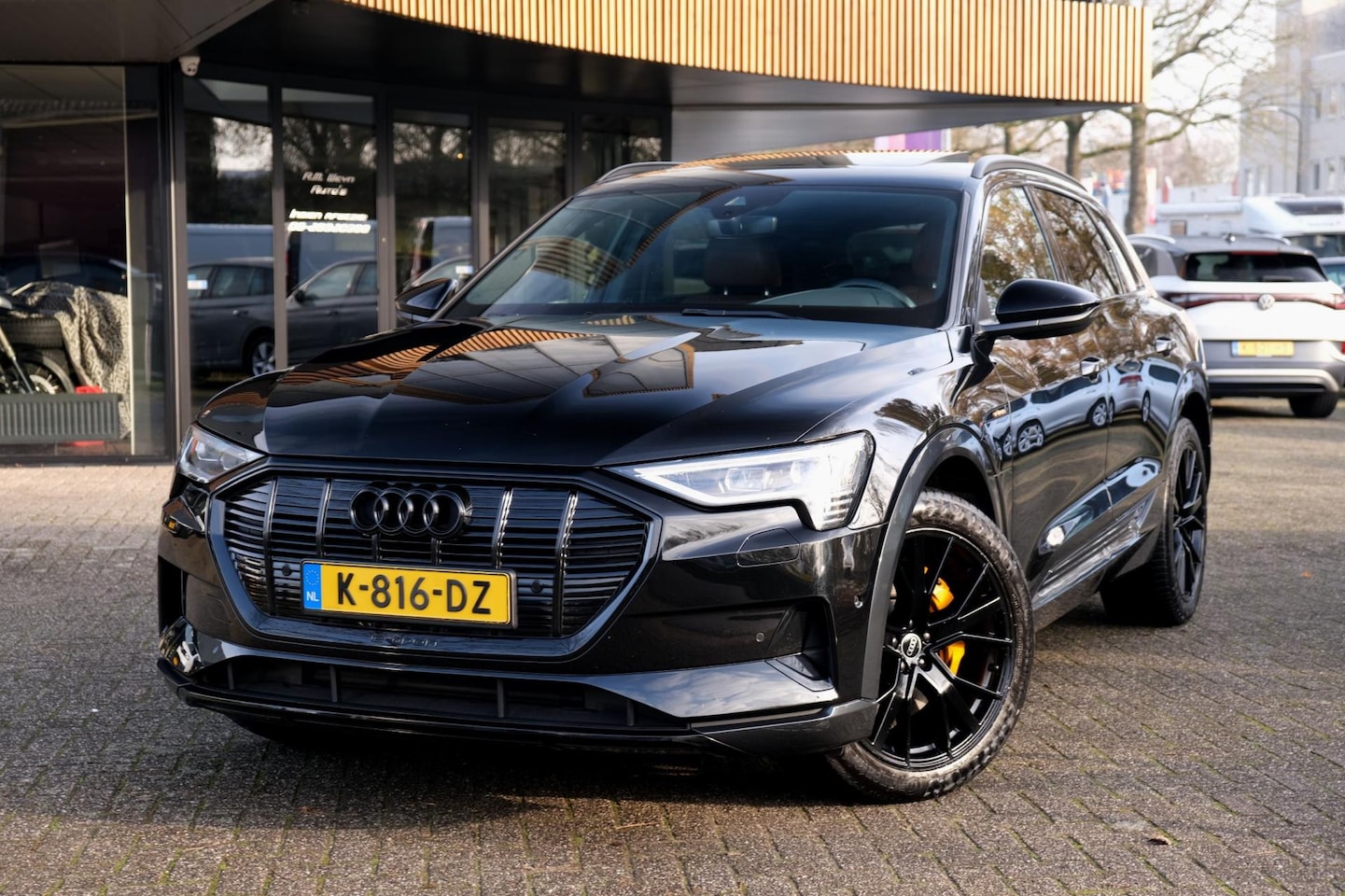 Audi e-tron - 55 quattro Business edition Plus 95 kWh|S-Line|ACC|Pano|Camera|B&O|Lane Assist - AutoWereld.nl
