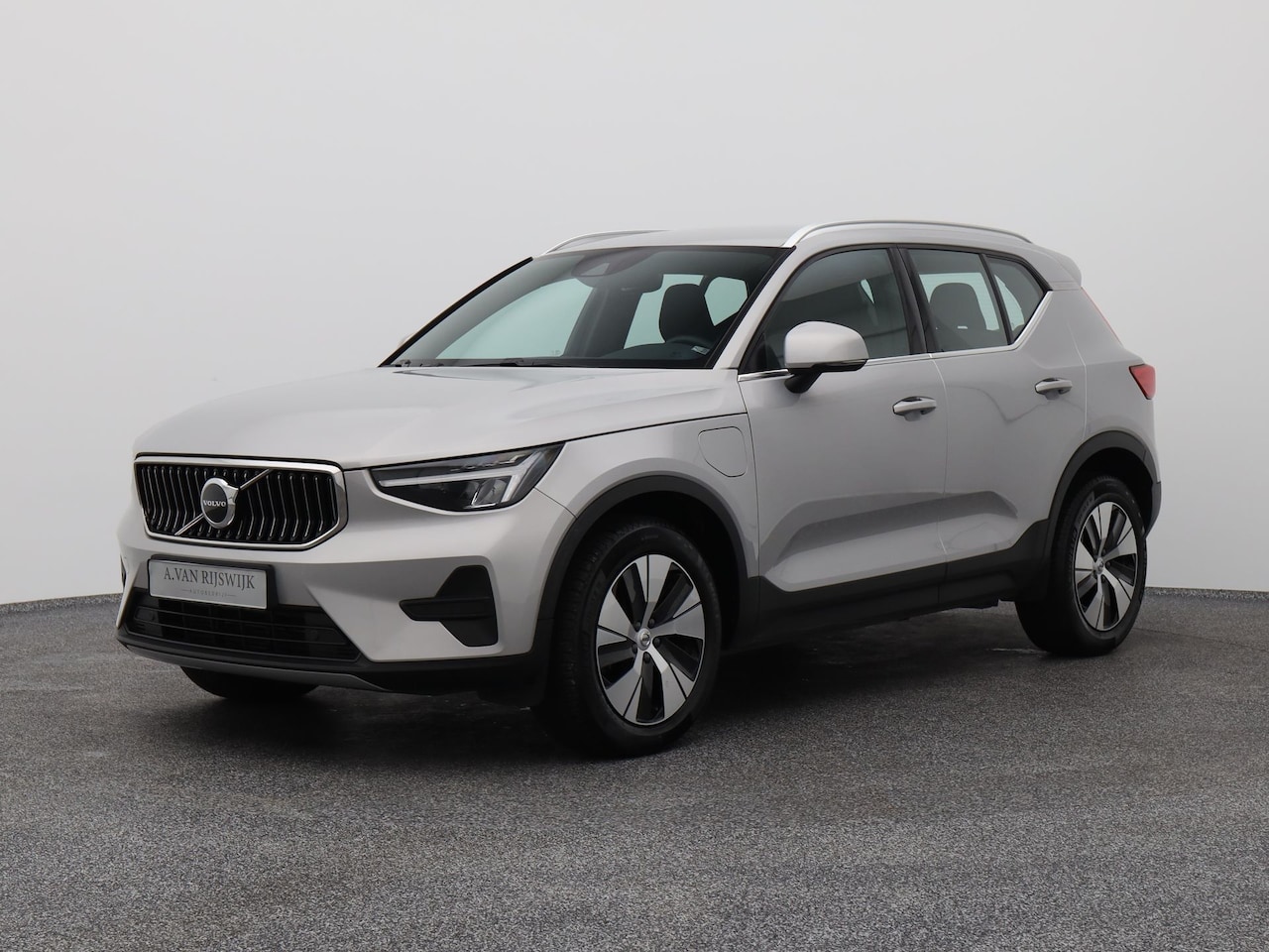 Volvo XC40 - 1.5 T4 Recharge Inscription Expression | CAMERA | KEYLESS - AutoWereld.nl