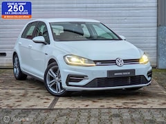 Volkswagen Golf - 1.0 TSI Highline Business R