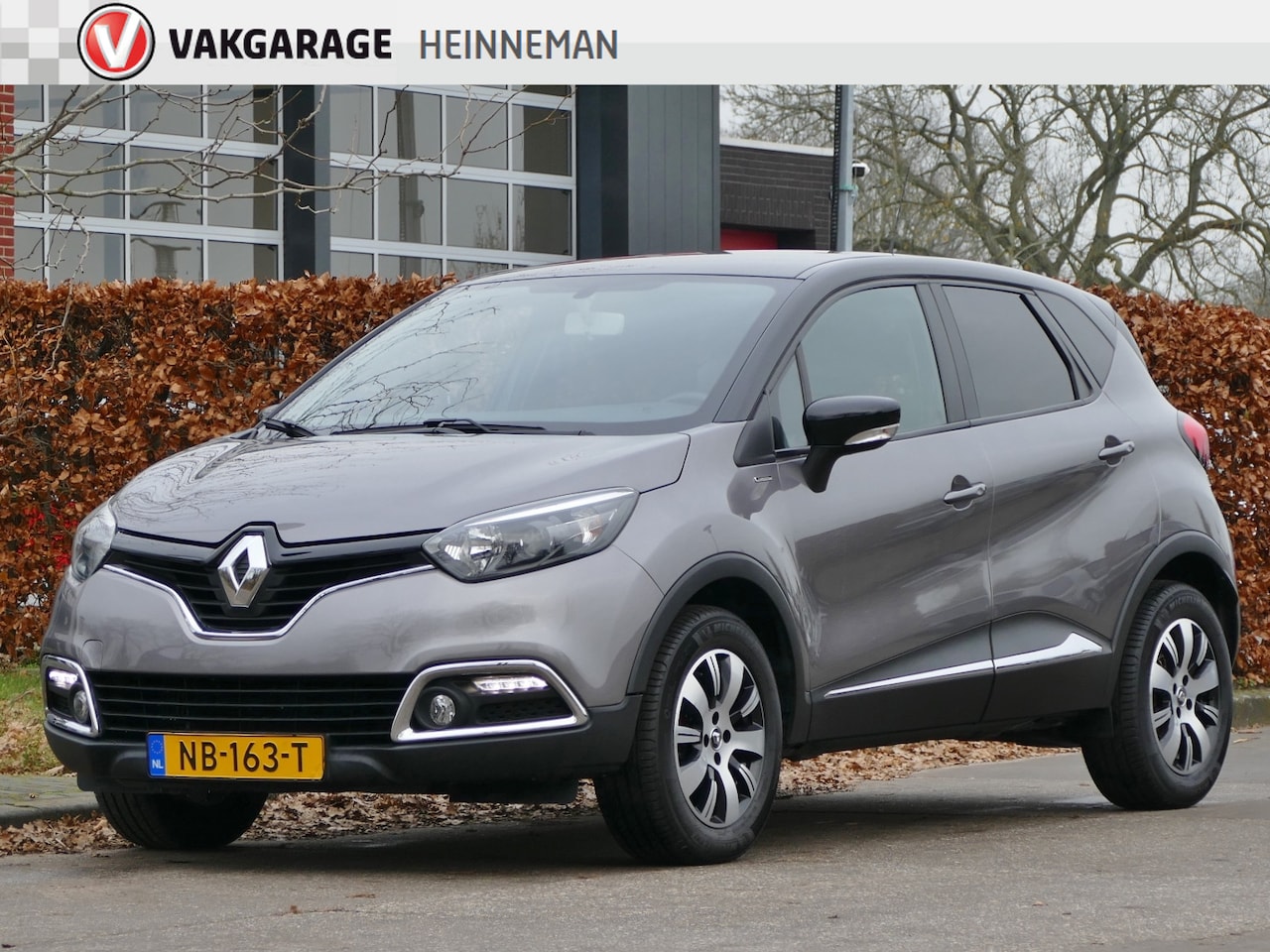 Renault Captur - 0.9 TCe Limited | navigatie | 100% onderhouden - AutoWereld.nl