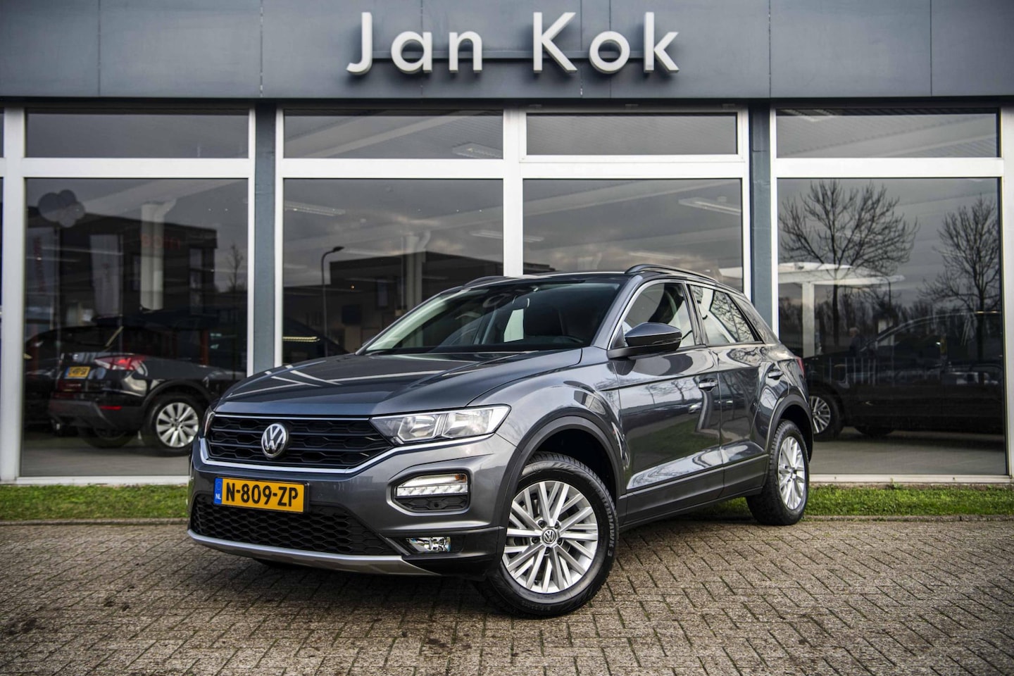Volkswagen T-Roc - 1.0 TSi 115 pk Style Business | Camera | Adaptieve Cruise Control | Navigatie - AutoWereld.nl