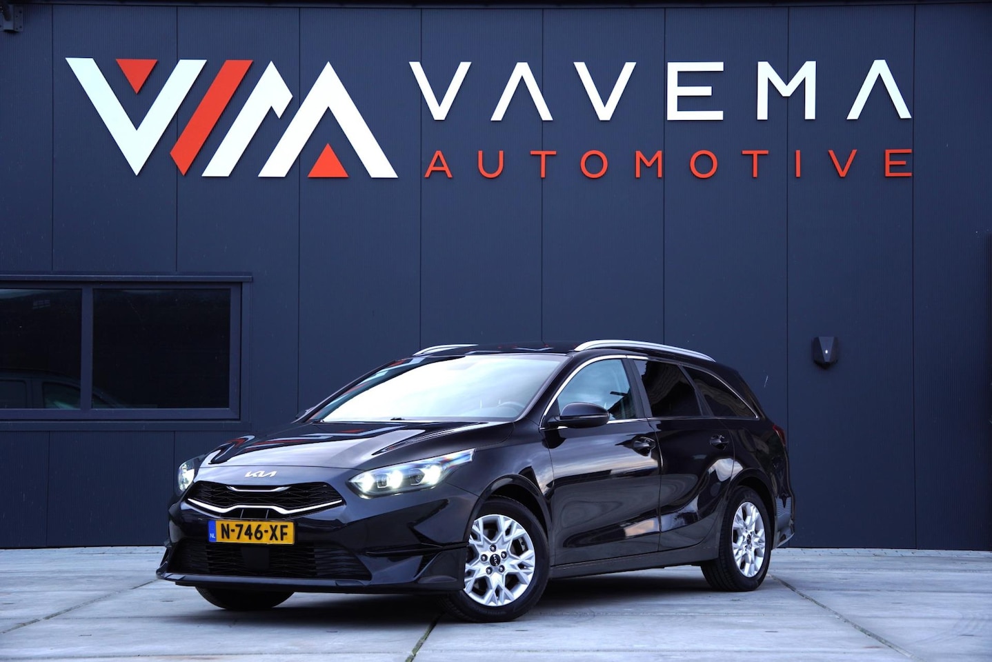 Kia Cee'd Sportswagon - Ceed 1.0 T-GDi MHEV DynamicPlusLine 2022 Automaat Trekhaak Stoelvewarming Carplay Keyless - AutoWereld.nl