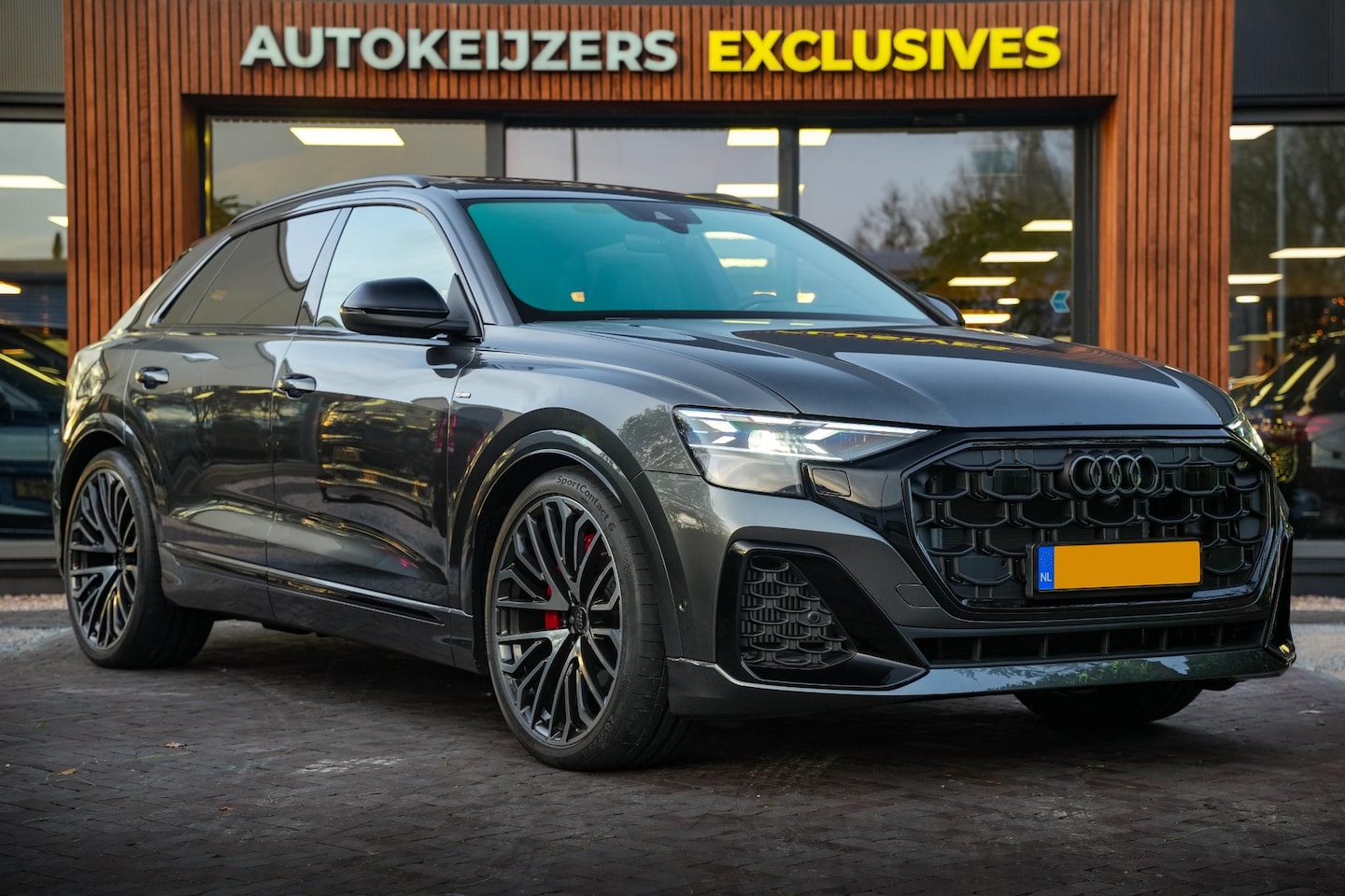 Audi Q8 - 60 TFSI e quattro Pro Line S Competition Panodak B&O 360 Camera Memory Carbon HUD Trekhaak - AutoWereld.nl