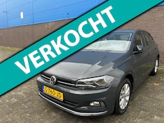 Volkswagen Polo - 1.6 TDI Comfortline | Stoelverwarming | Ambient Light | Camera | R-Line stuur | Parkeersen