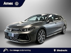 Volkswagen Passat Variant - 1.5 eTSI 150pk DSG R-Line Edition | Stoel- en stuurverwarming | Travel Assist | Panoramada