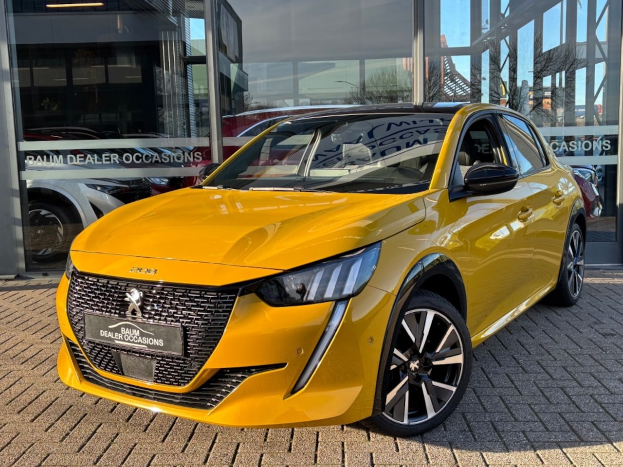 Peugeot 208 - 1.2 PURETECH GT LINE PANO NAVI AIRCO - AutoWereld.nl