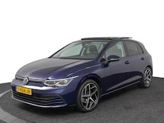 Volkswagen Golf - 1.0 eTSI 110Pk Automaat Life Business / Panoramadak / Clima / Lmv