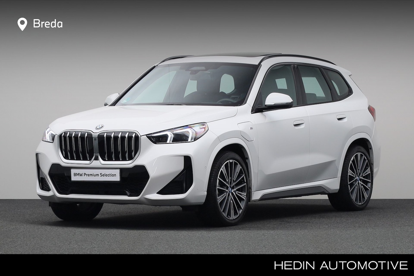 BMW X1 - xDrive30e | M-sportapakket | Head Up | Comfort Access | Schuif-/ Panoramadak | Harman Kard - AutoWereld.nl
