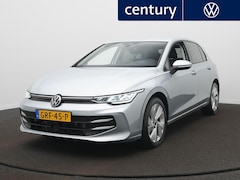 Volkswagen Golf - 1.5 TSI Oranje Edition Adaptive cruise / App-Connect / Achteruitrijcamera