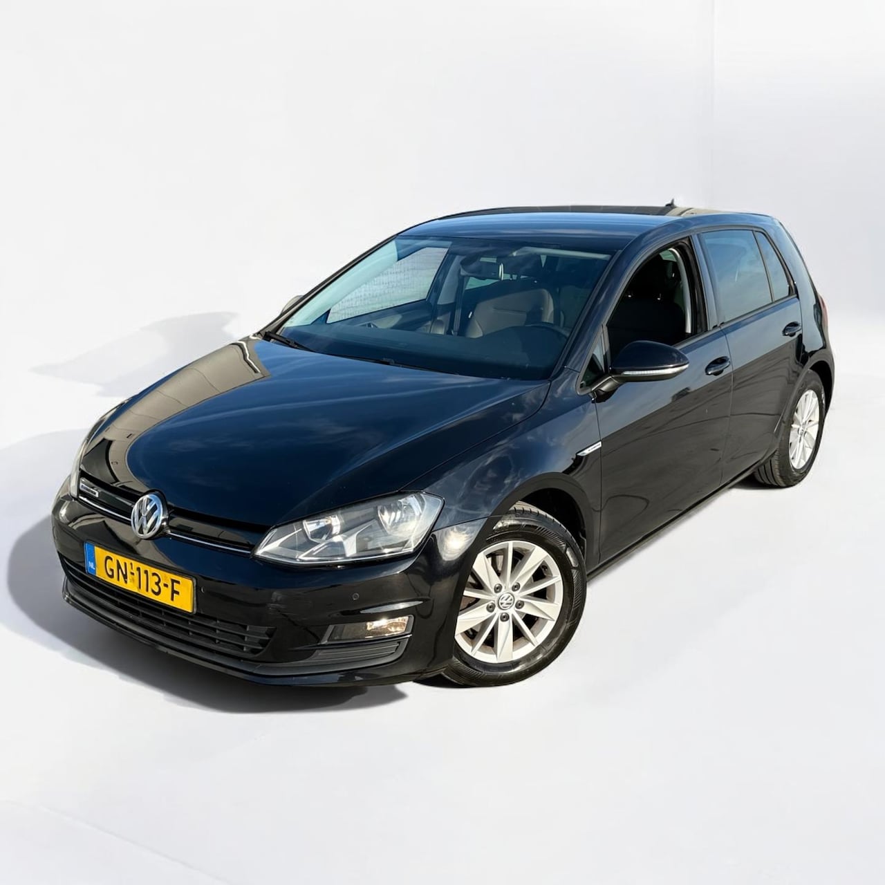 Volkswagen Golf - 1.6 TDI Comfortline BlueMotion 1e eigenaar - AutoWereld.nl