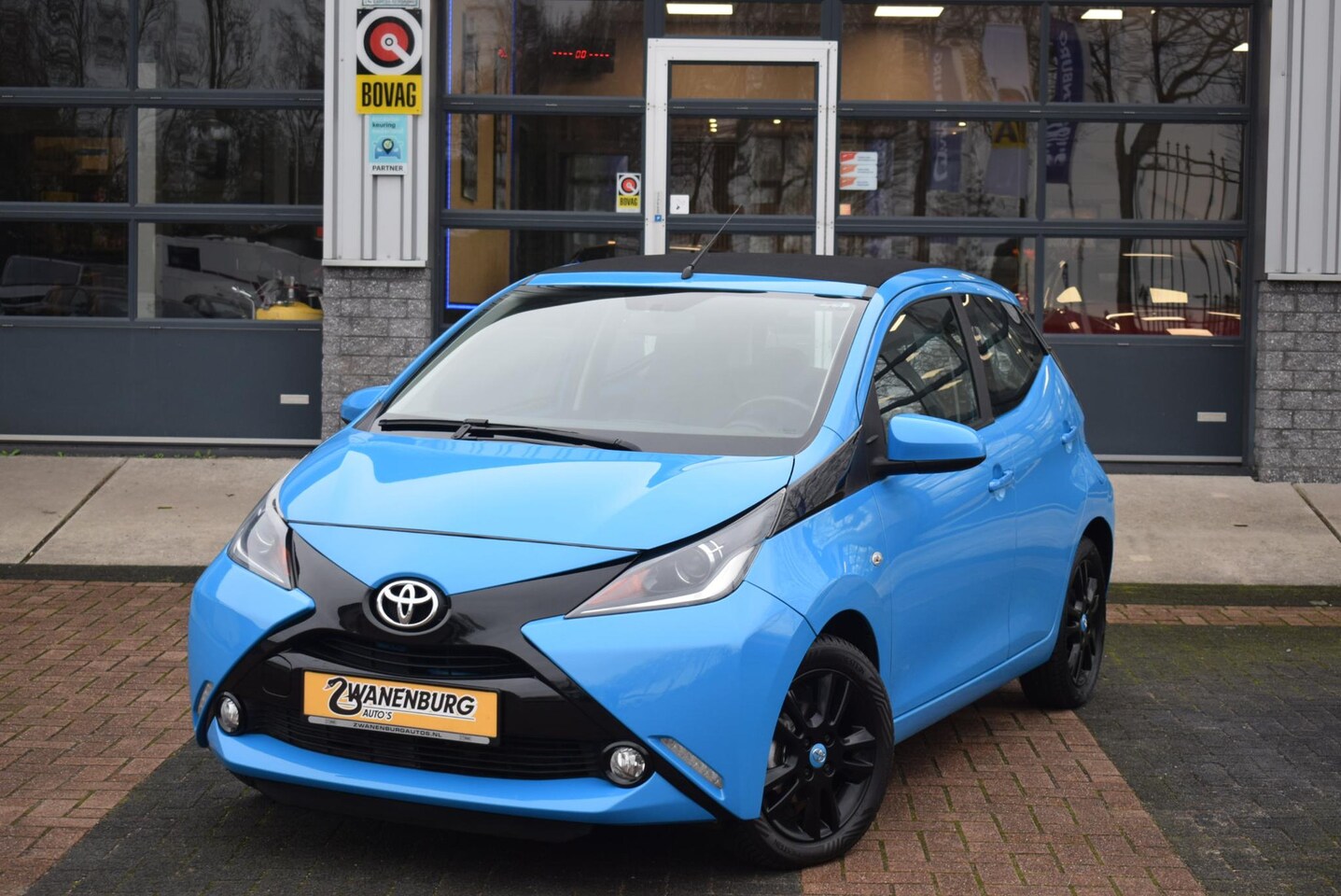 Toyota Aygo - 1.0 VVT-i x-cite Airco Carbio Top Camera Km 59.200!! - AutoWereld.nl