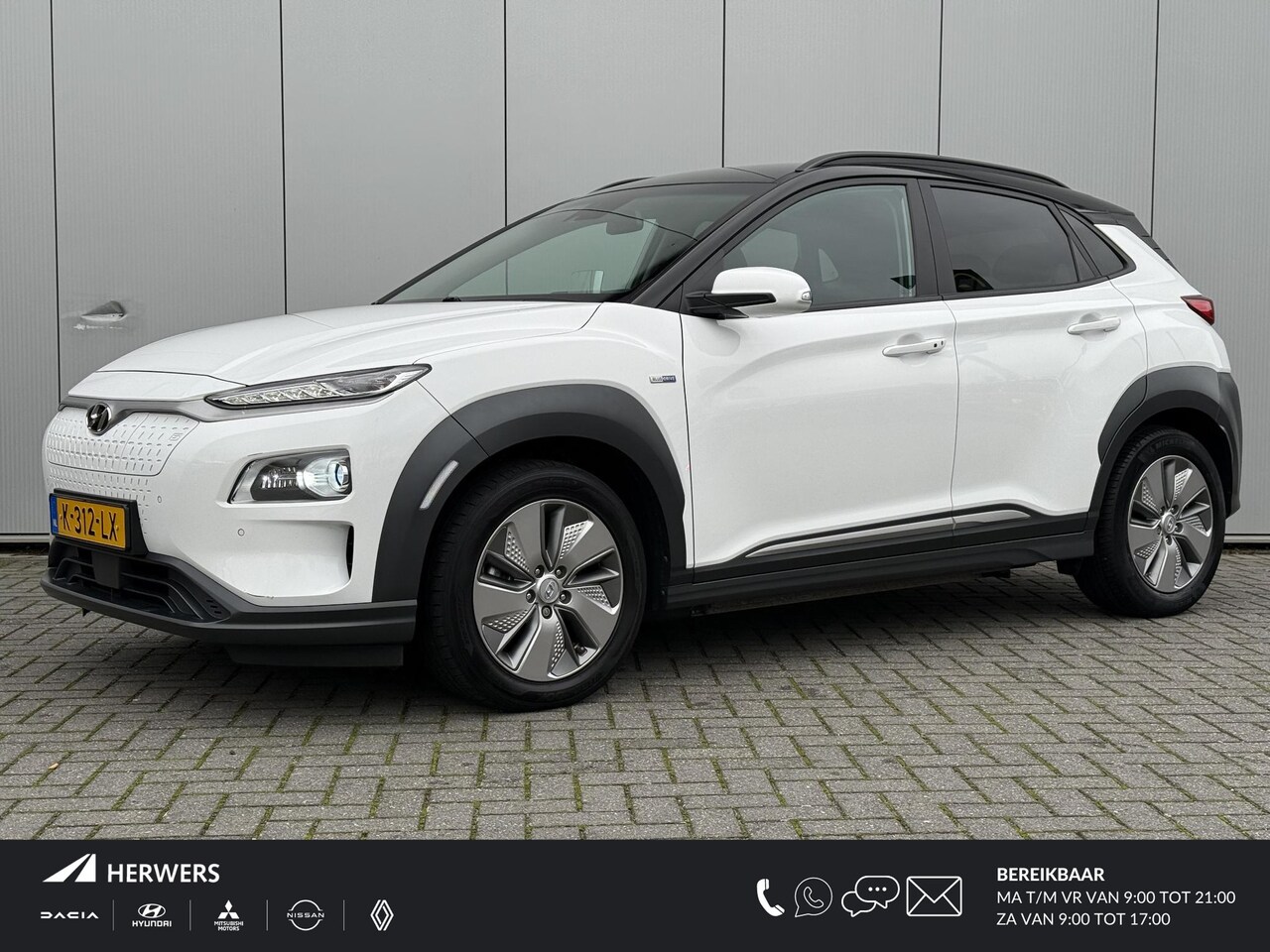 Hyundai Kona Electric - EV Premium 64 kWh / NL Auto / Zwart Leder / Stoelverkoeling / Stoelverwarming Voor + Achte - AutoWereld.nl