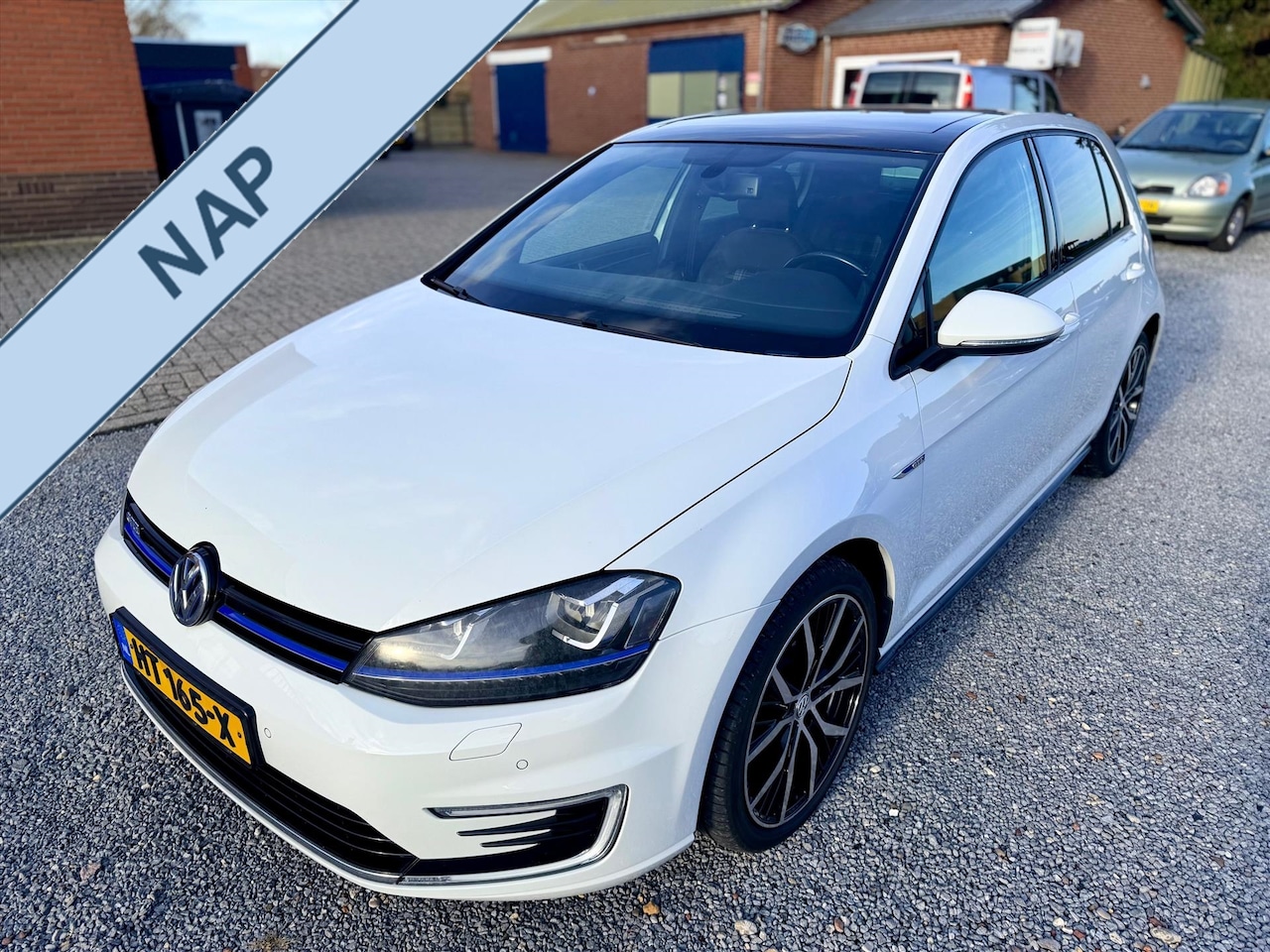 Volkswagen Golf - 1.4 TSI PHEV GTE 1.4 TSI PHEV 150KW GTE 5D - AutoWereld.nl