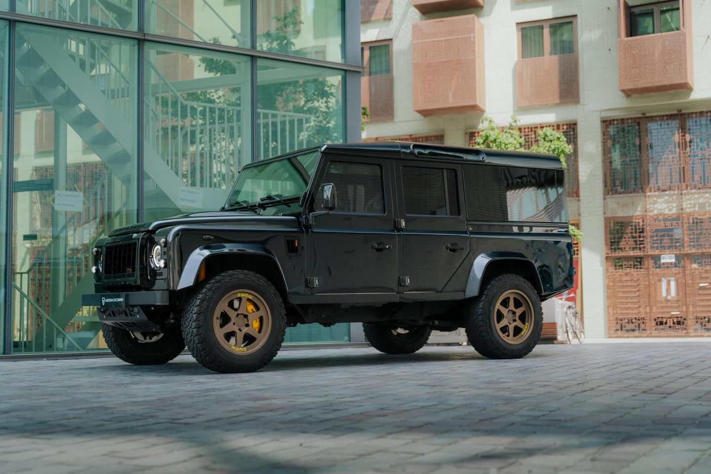 Land Rover Defender 110 - Top Hat 740pk. automaat - AutoWereld.nl