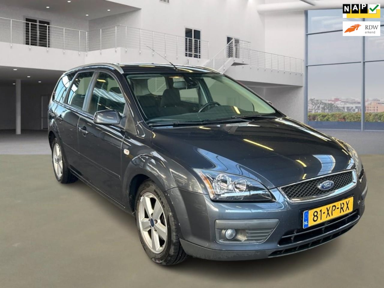 Ford Focus Wagon - 1.6-16V Futura 1.6-16V Futura - AutoWereld.nl