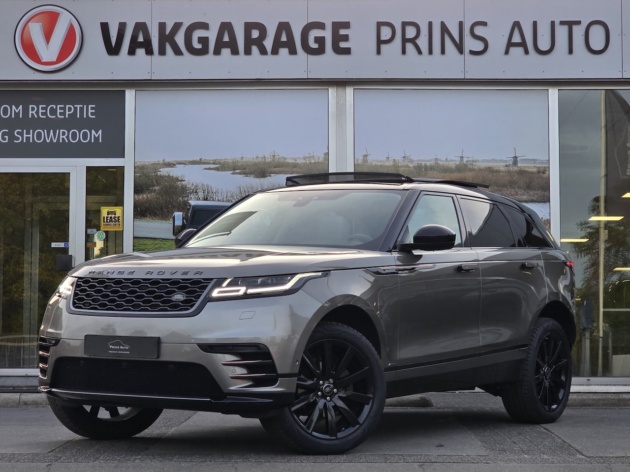 Land Rover Range Rover Velar - 2.0 I4 AWD R-Dynamic HSE |PANO|MERIDIAN|MEMORY|CAMERA|CLIMA|STOELVERW.| 3797 - AutoWereld.nl