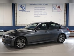 BMW 3-serie - 320i Executive Edition 12 MAANDEN GARANTIE/ DIGI DASH/ BTW'ER