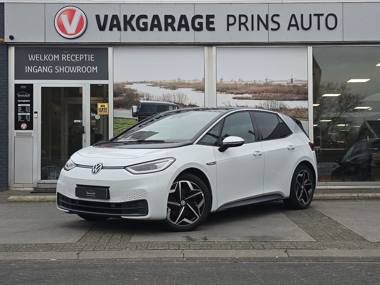 Volkswagen ID.3 - First Plus 58 kWh |SOH 94%|STUUR+STOELVERW.|CARPLAY|ORG.NL|NAP| 4114 - AutoWereld.nl