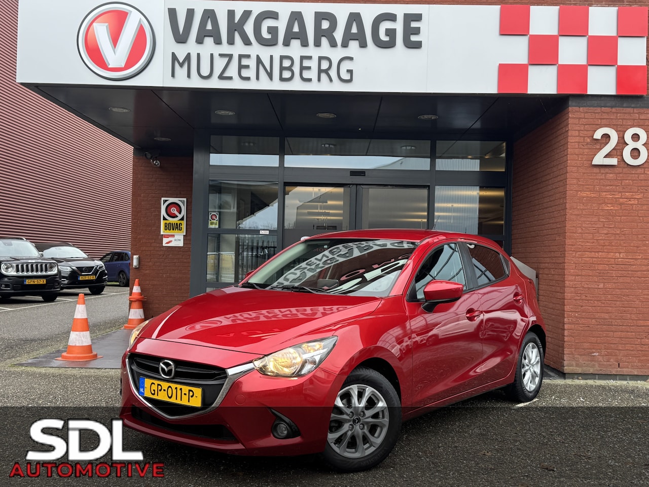 Mazda 2 - 1.5 Skyactiv-G TS // NAVI // AIRCO // CRUISE // LICHT METALEN VELGEN // LANE ASSIST // BLU - AutoWereld.nl