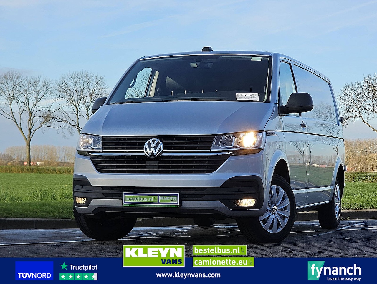 Volkswagen Transporter - 2.0 TDI L2H1 Navi Trekhaak - AutoWereld.nl