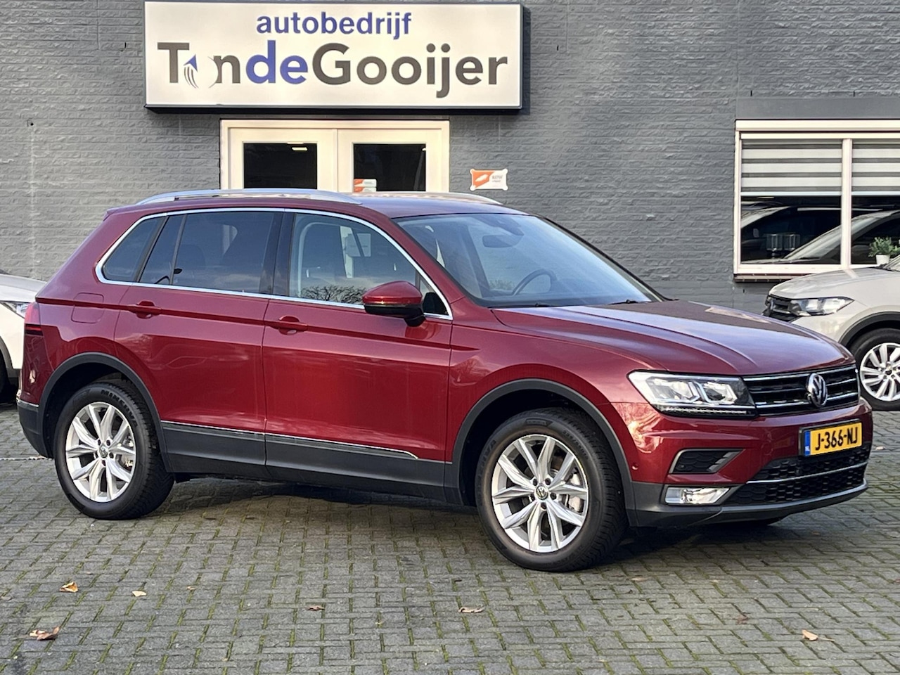 Volkswagen Tiguan - 1.4 TSi DSG 4Motion Highline | NAV. | CAMERA | EL. TREKHAAK | ERGO ACTIVE | - AutoWereld.nl