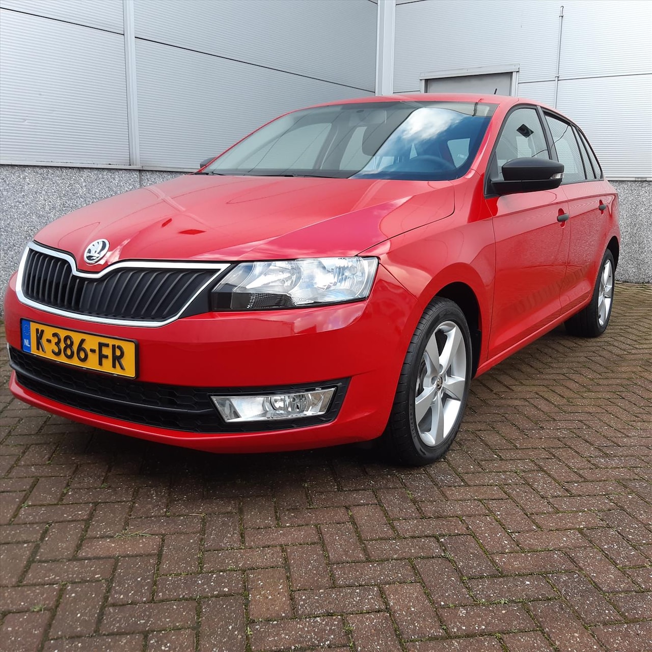 Skoda Rapid - 1.2 Active 1.2 75pk Active - AutoWereld.nl