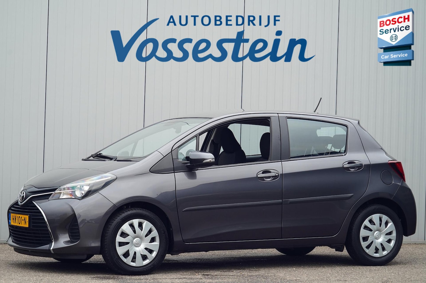 Toyota Yaris - 1.3 VVT-i Aspiration / 55dkm NAP / 2e Eigenaar / Trekhaak / Climate / Cruise Control - AutoWereld.nl