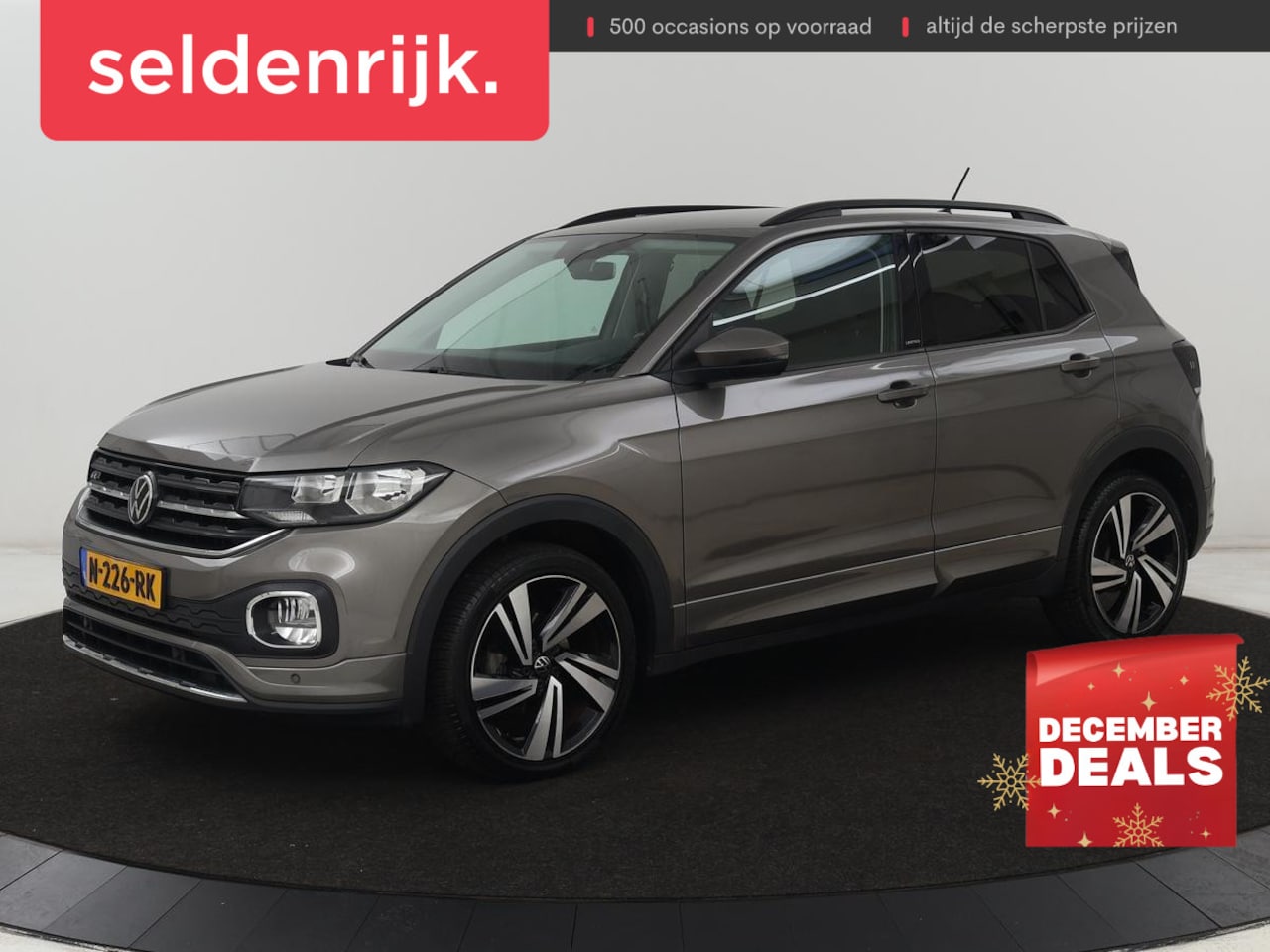 Volkswagen T-Cross - 1.0 TSI R-Line | Camera | Carplay | Stoelverwarming | Cruise Control Adaptief | LED koplam - AutoWereld.nl