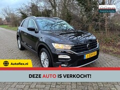 Volkswagen T-Roc - TSI 116PK Adapt.cruise, Navi