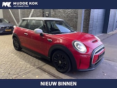 MINI Cooper - Classic Trim 33 kWh | Stoelverwarming | Navigatie | Apple Carplay | Parkeersensoren | Half