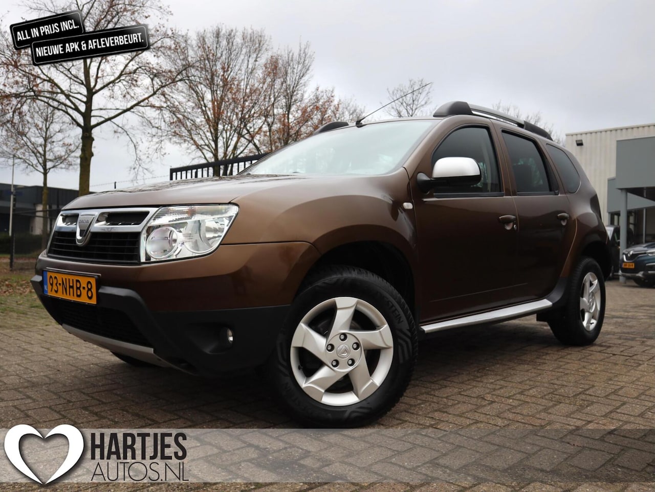 Dacia Duster - 1.6 Lauréate (Vol-Opties!) Youngtimer NL-auto - AutoWereld.nl