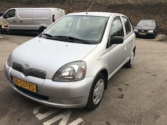 Toyota Yaris - 1.3-16V VVT-i Sol