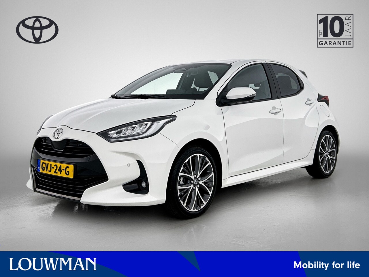 Toyota Yaris - Hybrid 130 Executive | Navigatie | Parkeersensoren | - AutoWereld.nl